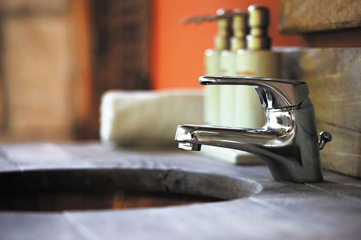 A2B Plumbers are able to fix any leaking taps you may have in South Hampstead. 